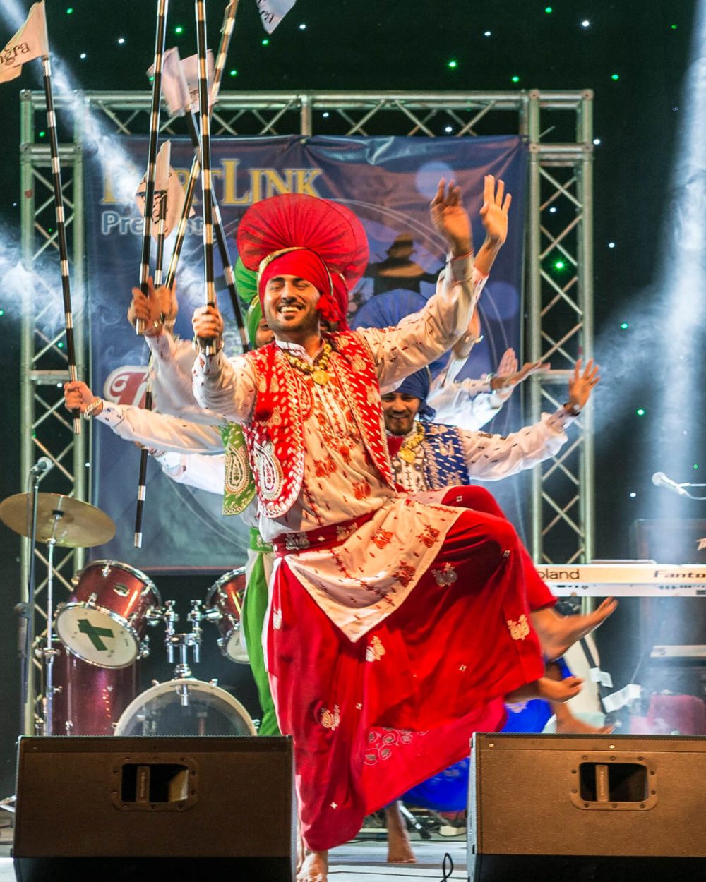 bhangra performance on stage (1)